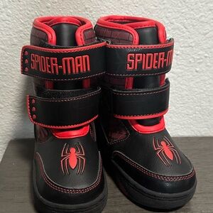 Toddler snow boots NEW